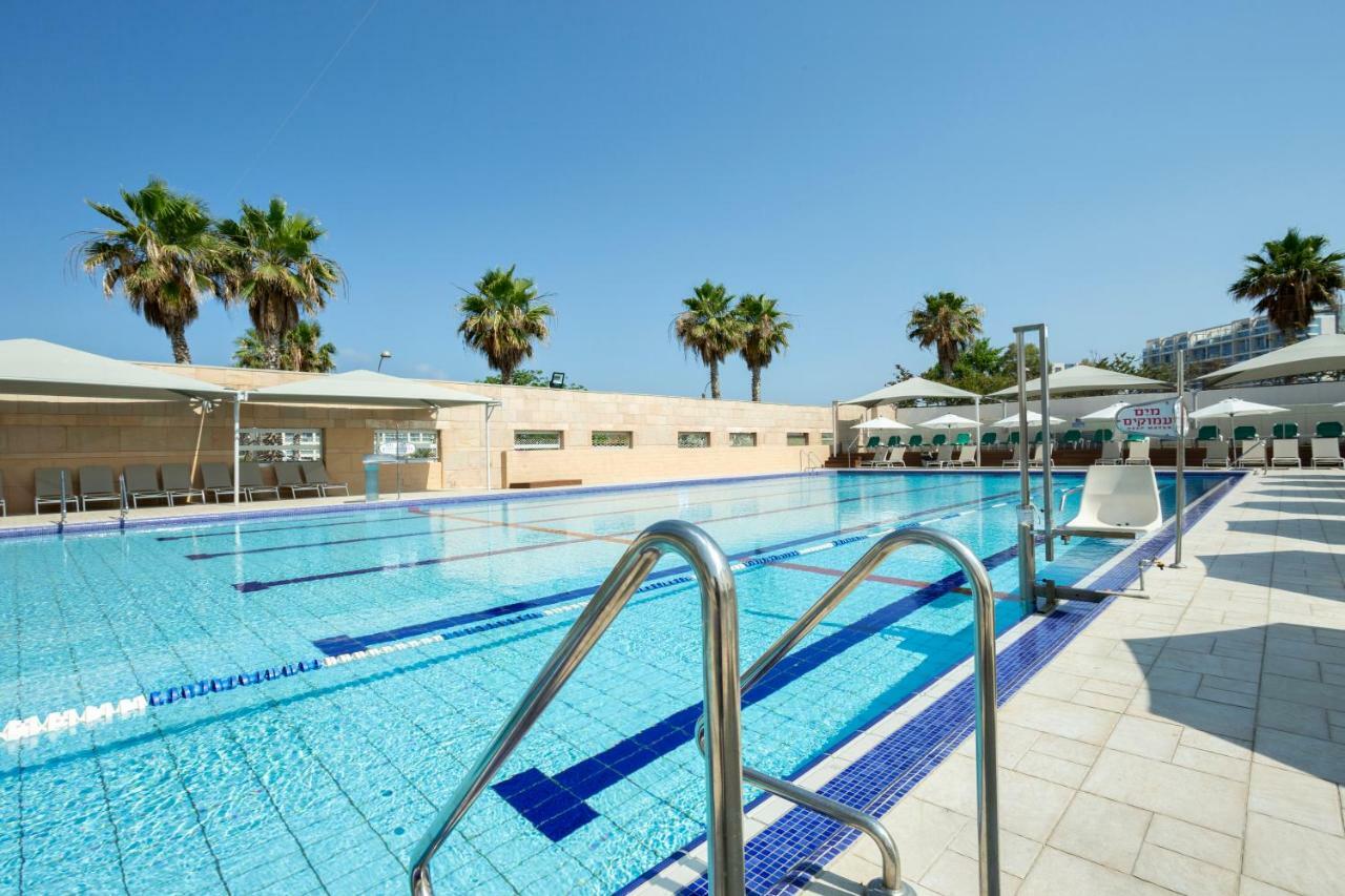 Aparthotel Okeanos On The Beach Herzliya Exterior photo