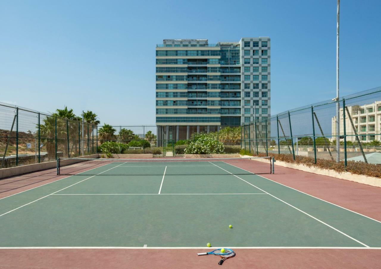 Aparthotel Okeanos On The Beach Herzliya Facilities photo