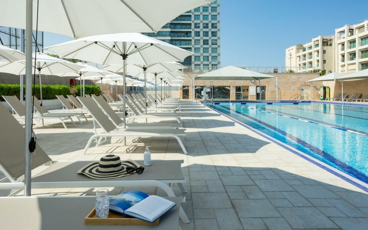 Aparthotel Okeanos On The Beach Herzliya Exterior photo